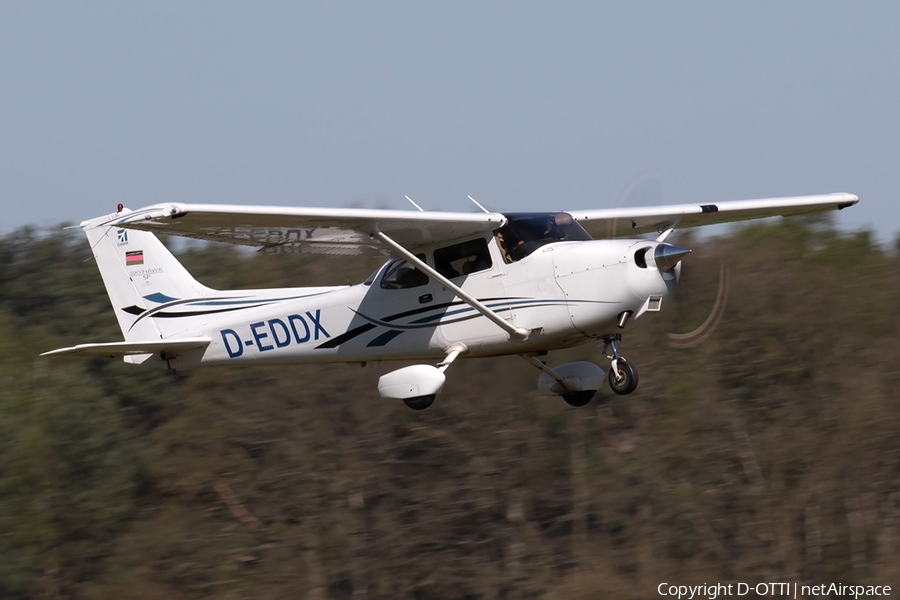 Air Hamburg Cessna 172S Skyhawk SP (D-EDDX) | Photo 314645