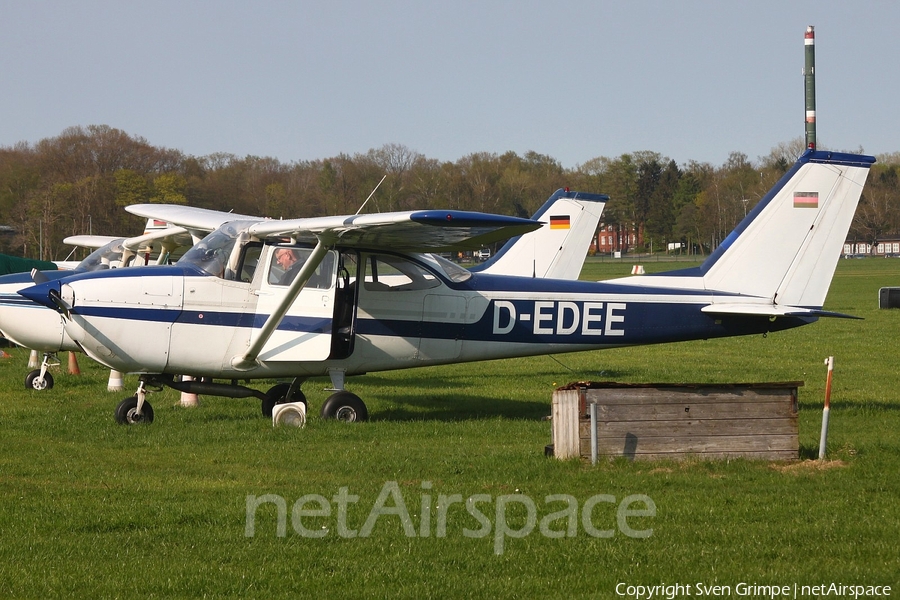 (Private) Cessna F172H Skyhawk (D-EDEE) | Photo 239672