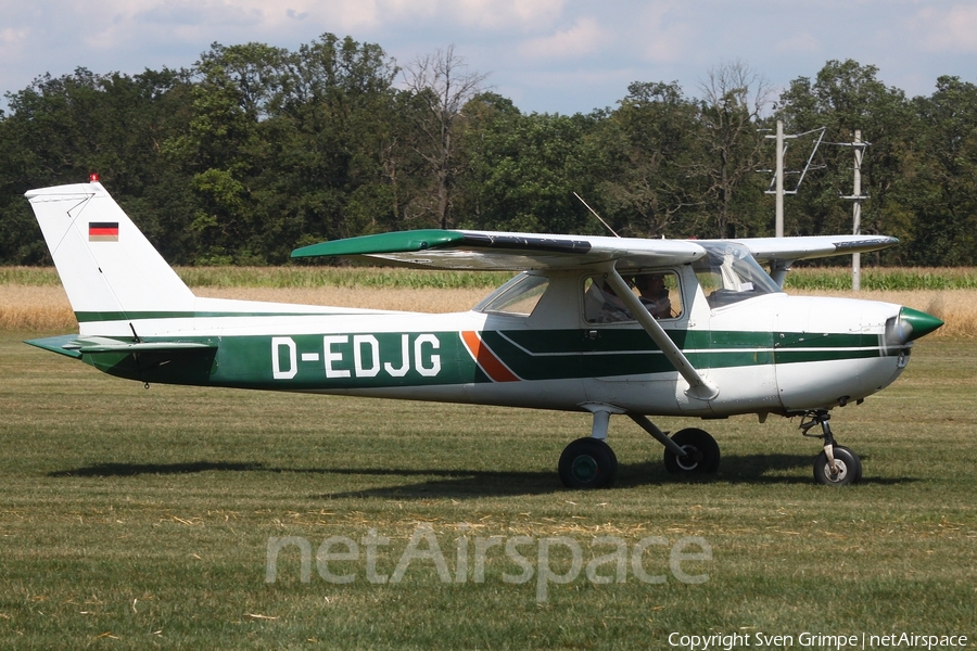 Flugschule Berlin-Brandenburg Cessna F150L (D-EDJG) | Photo 468649
