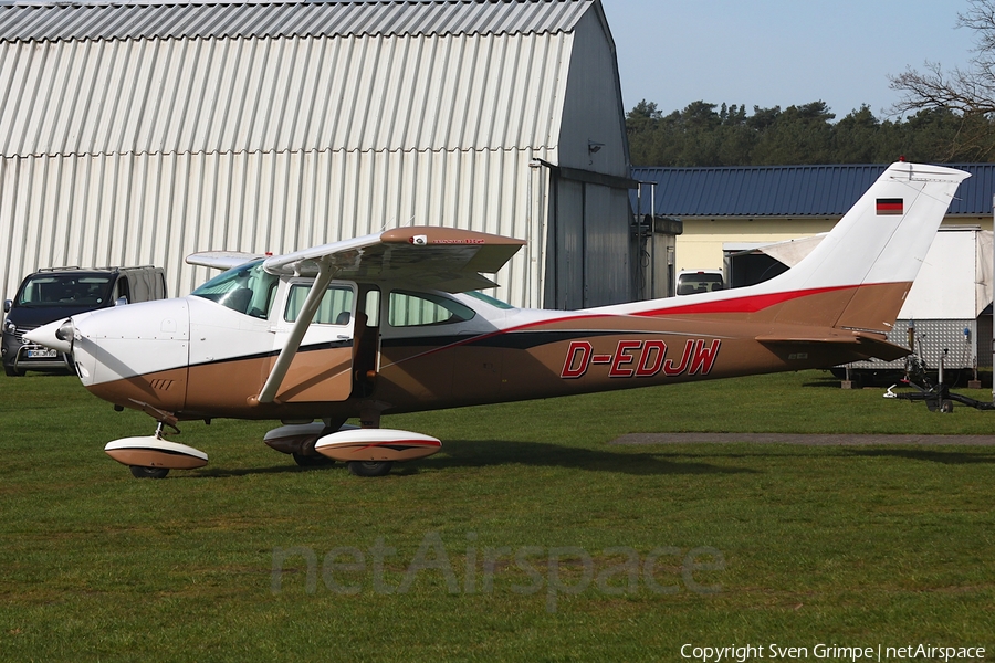 (Private) Cessna 182P Skylane (D-EDJW) | Photo 567539