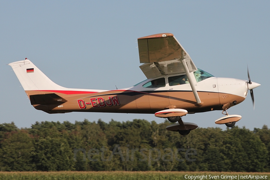 (Private) Cessna 182P Skylane (D-EDJW) | Photo 584840