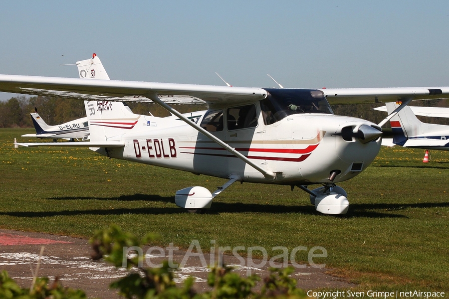 Canair Luftfahrtunternehmen Cessna 172S Skyhawk SP (D-EDLB) | Photo 314545