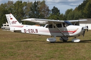 Canair Luftfahrtunternehmen Cessna 172S Skyhawk SP (D-EDLB) at  Neumuenster, Germany