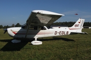 Canair Luftfahrtunternehmen Cessna 172S Skyhawk SP (D-EDLB) at  Neumuenster, Germany