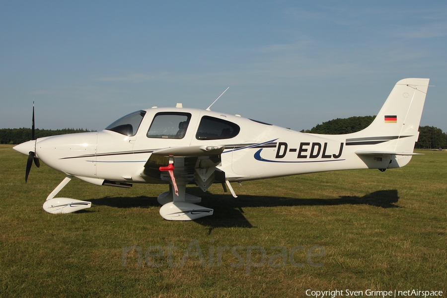 (Private) Cirrus SR20 (D-EDLJ) | Photo 575161