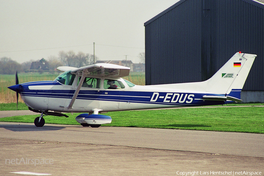 RWL German Flight Academy Cessna 172N Skyhawk II (D-EDUS) | Photo 207873