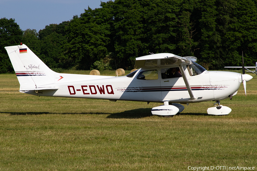 Aero-Club Hodenhagen Cessna 172R Skyhawk (D-EDWQ) | Photo 581961