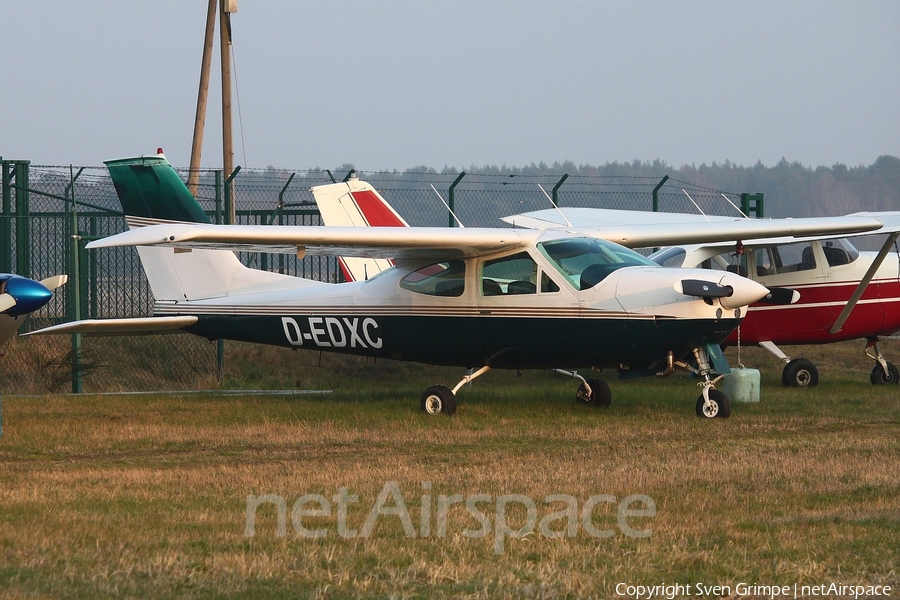 (Private) Cessna F172N Skyhawk II (D-EDXC) | Photo 44242