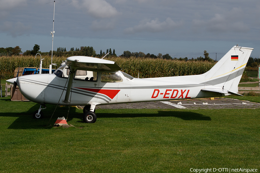 Fehmarn Air Cessna F172M Skyhawk (D-EDXL) | Photo 473695