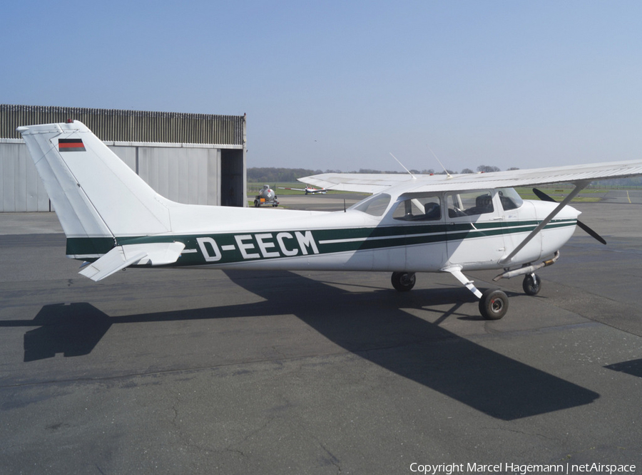 (Private) Cessna F172M Skyhawk (D-EECM) | Photo 163837