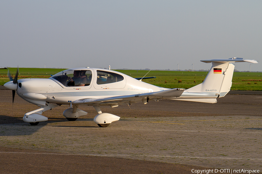 (Private) Diamond DA40TDI Diamond Star (D-EEDI) | Photo 239777