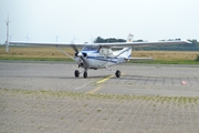 Motorfluggruppe Wilhelmshaven-Friesland e.V. Cessna F172M Skyhawk (D-EEFR) at  Jade-Weser (Wilhelmshaven - Mariensiel), Germany
