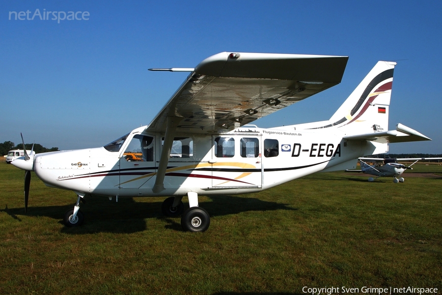 Flug Service Bautzen Gippsland GA-8-TC-320 Airvan (D-EEGA) | Photo 468701