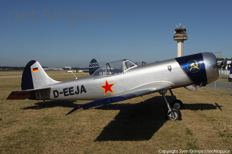 (Private) Yakovlev Yak-50 (D-EEJA) | Photo 574502