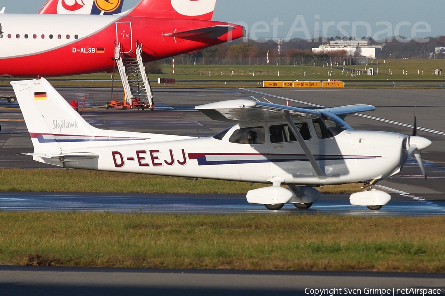 HFC Hamburg Cessna 172R Skyhawk (D-EEJJ) | Photo 132701