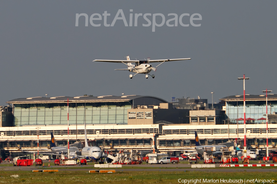 HFC Hamburg Cessna 172R Skyhawk (D-EEJJ) | Photo 180229