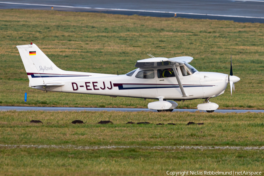 HFC Hamburg Cessna 172R Skyhawk (D-EEJJ) | Photo 366866