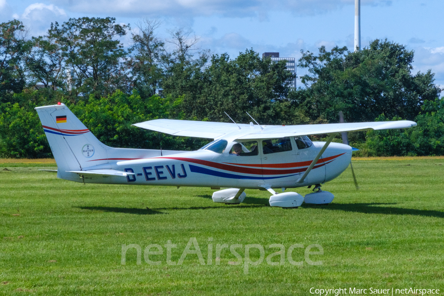 (Private) Cessna F172M Skyhawk (D-EEVJ) | Photo 585822