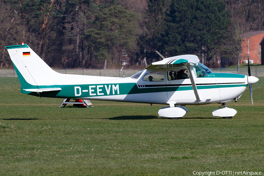 (Private) Cessna F172M Skyhawk (D-EEVM) | Photo 440770