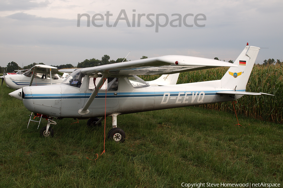 (Private) Cessna F152 (D-EEVQ) | Photo 410953