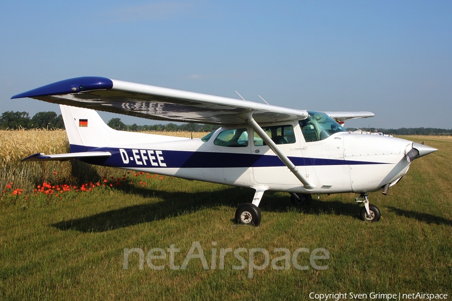 HFC Bremen Cessna 172M Skyhawk (D-EFEE) | Photo 458135