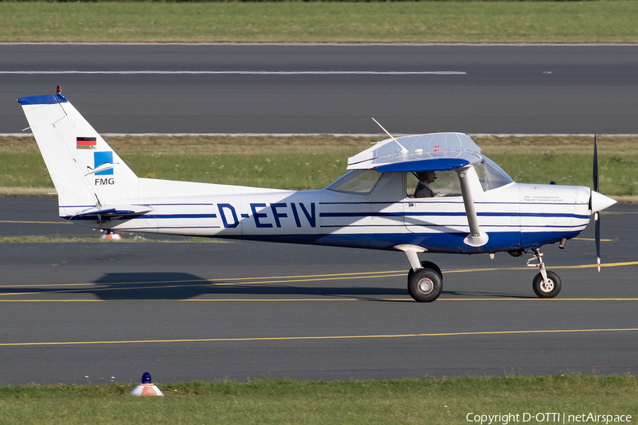 FMG Flight Training Cessna F152 (D-EFIV) | Photo 404742