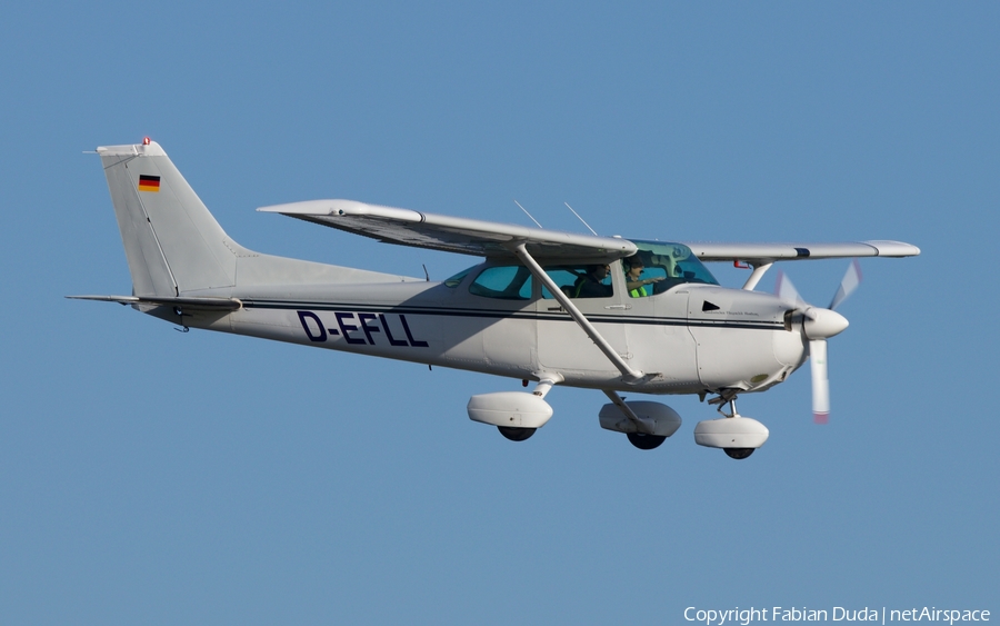 HFC Hamburg Cessna 172P Skyhawk (D-EFLL) | Photo 385064