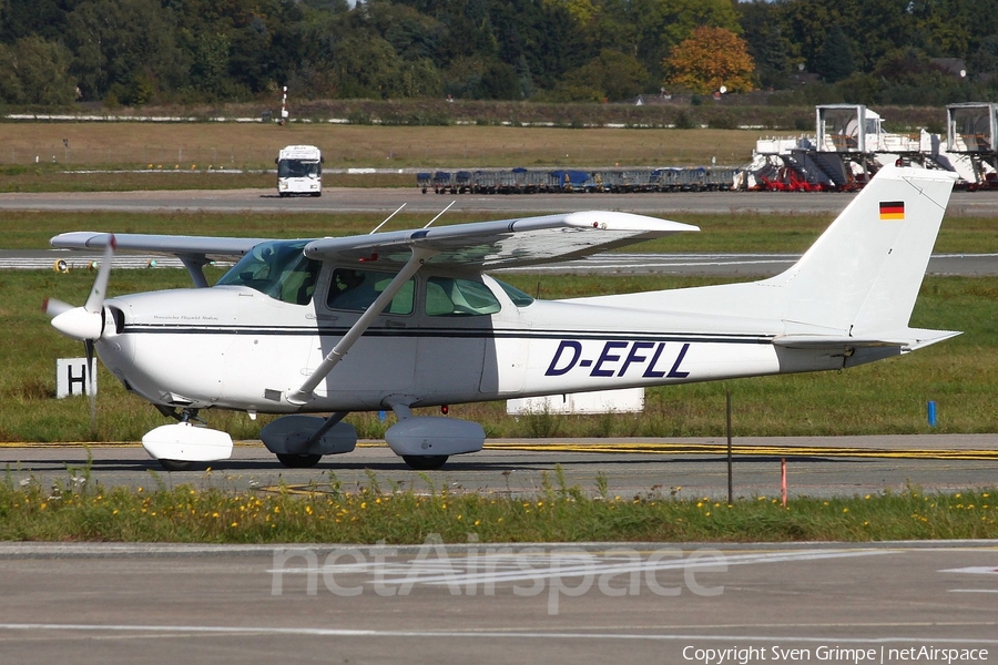 HFC Hamburg Cessna 172P Skyhawk (D-EFLL) | Photo 32060