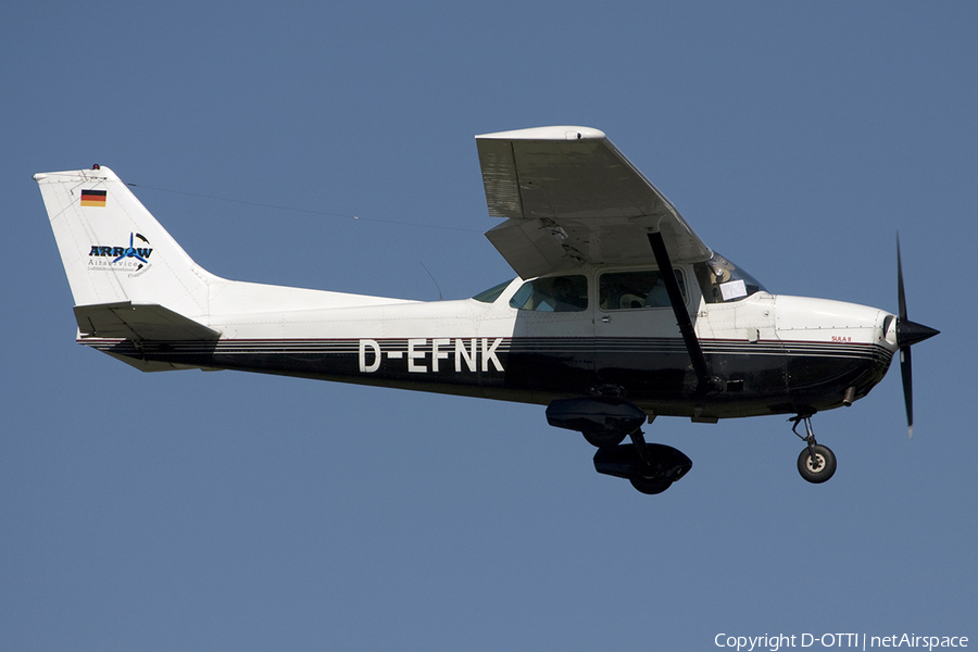 (Private) Cessna 172N Skyhawk (D-EFNK) | Photo 277525