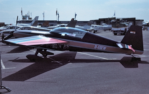 (Private) Extra EA-300 (D-EGEW) at  Hannover - Langenhagen, Germany