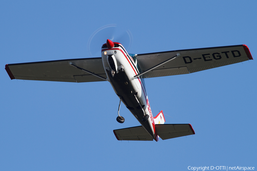 Friesenflug Cessna FR182 Skylane RG (D-EGTD) | Photo 487042