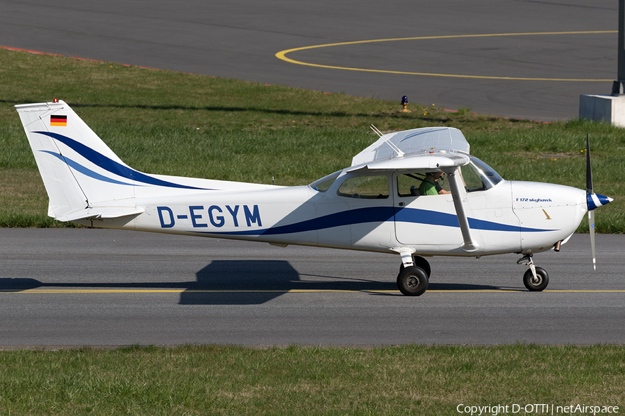 (Private) Cessna F172M Skyhawk (D-EGYM) | Photo 154735
