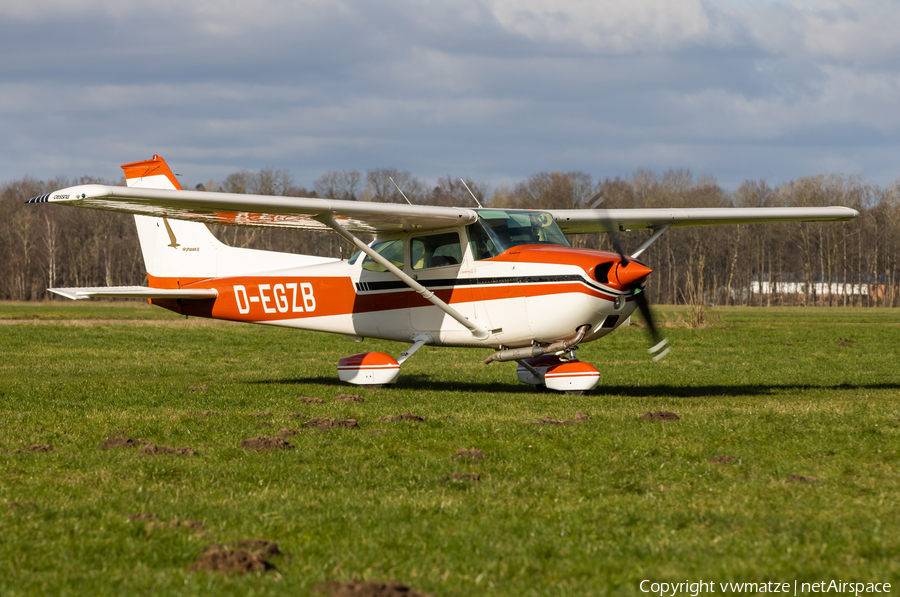 (Private) Cessna 172M Skyhawk II (D-EGZB) | Photo 553959