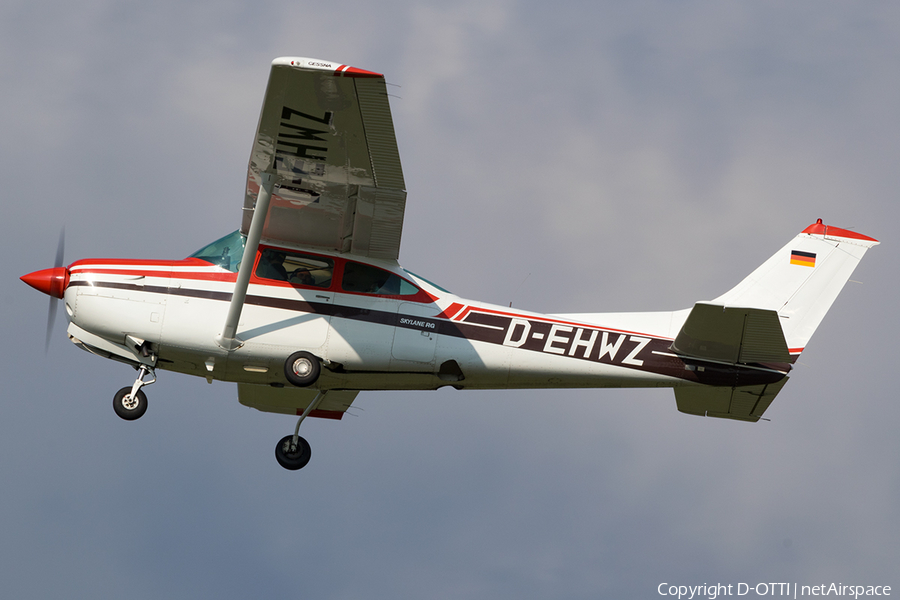 (Private) Cessna FR182 Skylane RG (D-EHWZ) | Photo 180192