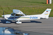 Flugschule Hohensee Cessna 172S Skyhawk SP (D-EIOH) at  Lübeck-Blankensee, Germany