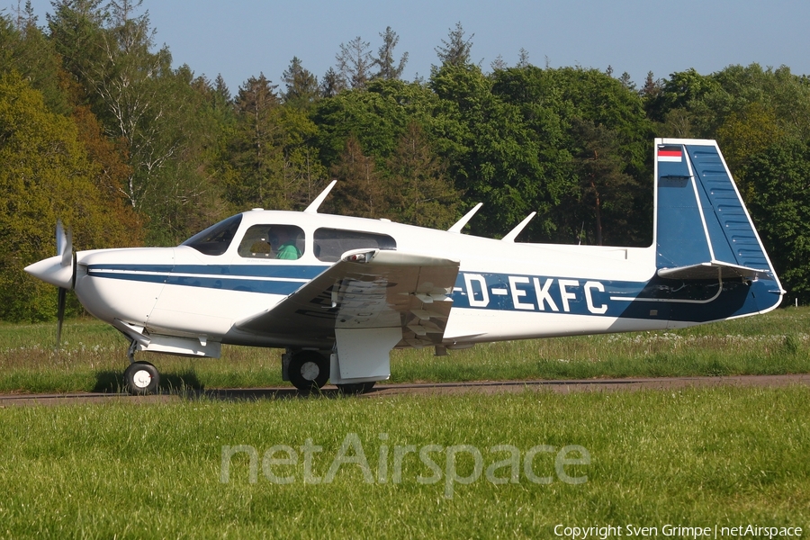 (Private) Mooney M20J Model 205 (D-EKFC) | Photo 450717