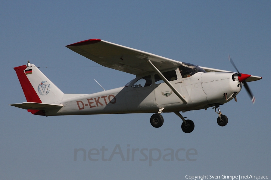 (Private) Cessna F172G Skyhawk (D-EKTO) | Photo 584954