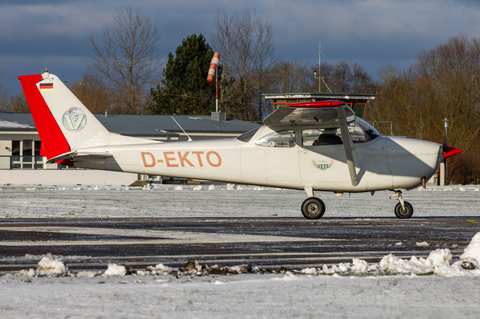 (Private) Cessna F172G Skyhawk (D-EKTO) at  Rendsburg - Schachtholm, Germany