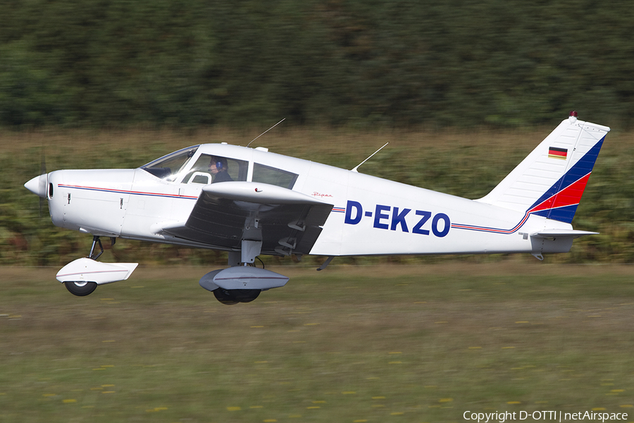 (Private) Piper PA-28-140 Cherokee (D-EKZO) | Photo 393012
