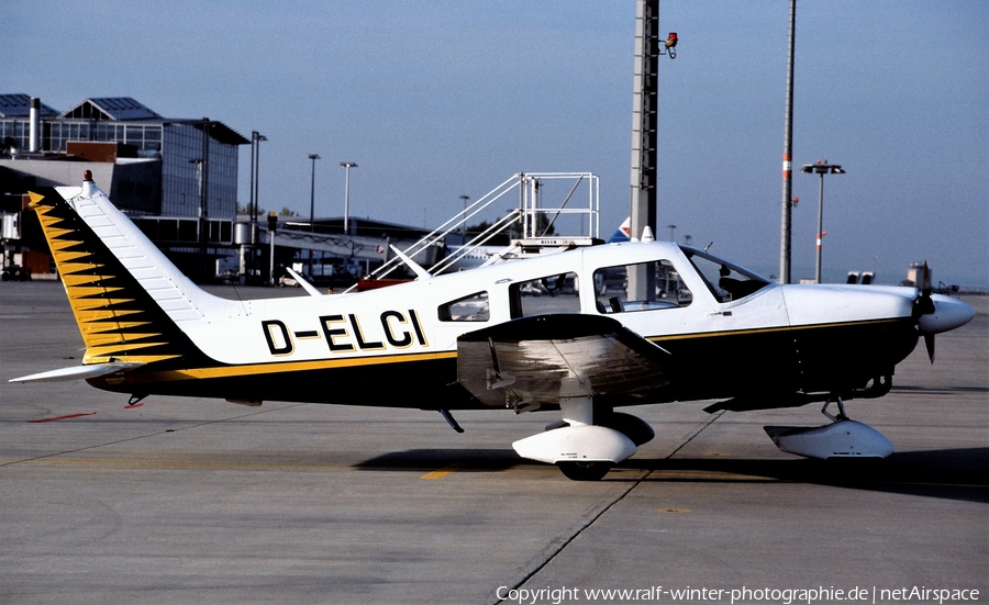 (Private) Piper PA-28-181 Archer II (D-ELCI) | Photo 446962
