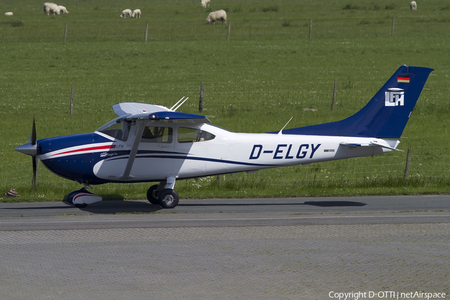 LFH - Luftverkehr Friesland-Harle Cessna 182T Skylane (D-ELGY) | Photo 437466