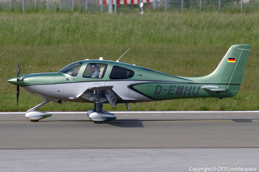 (Private) Cirrus SR22T G6 GTS Platinum (D-EMHU) | Photo 450964