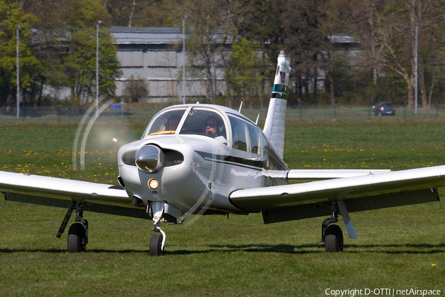 (Private) Piper PA-28R-200 Cherokee Arrow II (D-EMRW) | Photo 314196