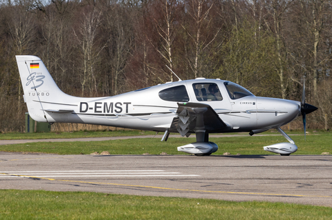 (Private) Cirrus SR22 G3 GTS TC Silver (D-EMST) at  Rendsburg - Schachtholm, Germany