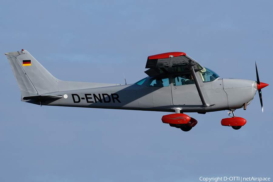 Luftsportverein Flensburg Cessna 172N Skyhawk II (D-ENDR) | Photo 479726