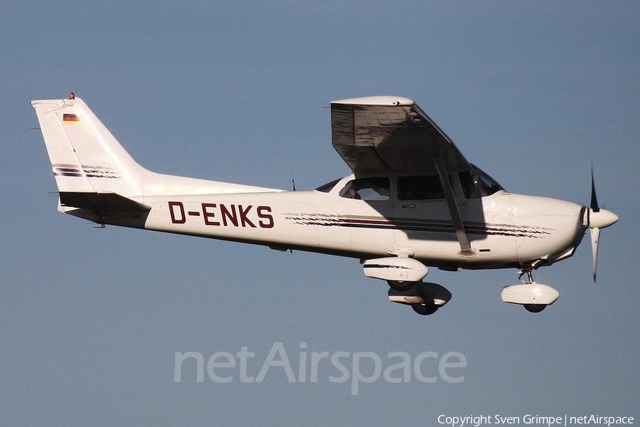 HFC Hamburg Cessna 172R Skyhawk (D-ENKS) | Photo 71429