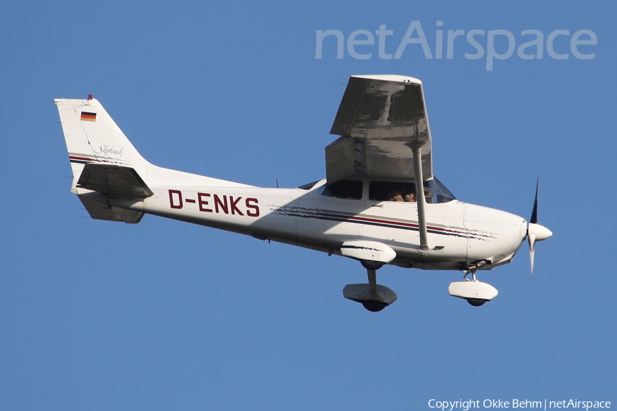 HFC Hamburg Cessna 172R Skyhawk (D-ENKS) | Photo 247752