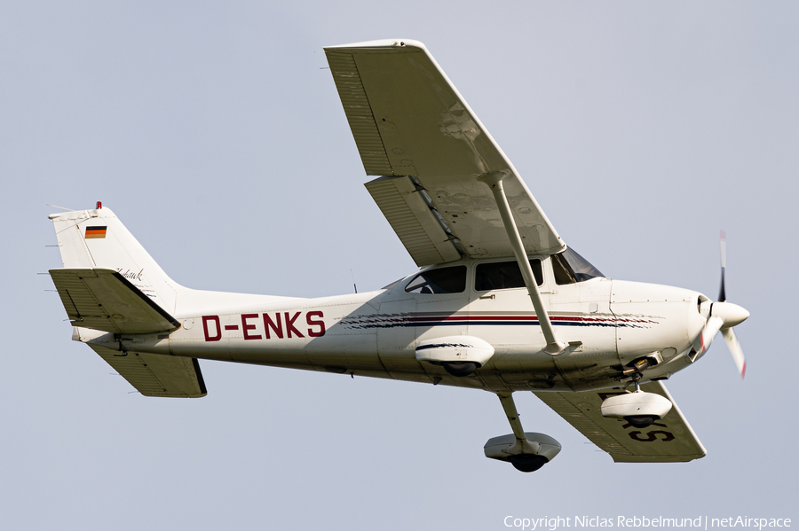 HFC Hamburg Cessna 172R Skyhawk (D-ENKS) | Photo 396755