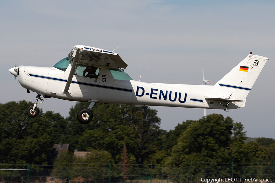 FSM - Flugschule Marl Cessna 152 (D-ENUU) | Photo 349411