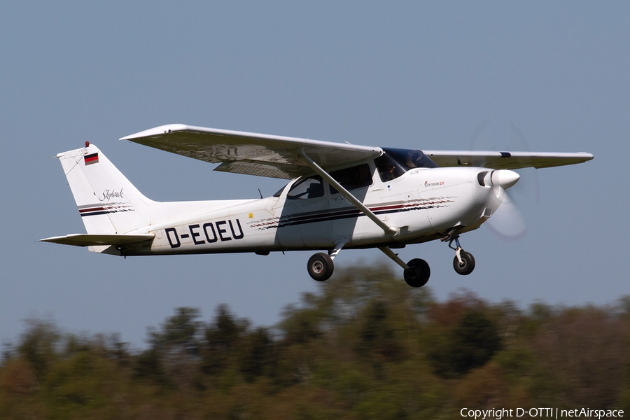 Aeroclub Hamburg Cessna 172R Skyhawk (D-EOEU) | Photo 314658